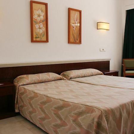 Hotel La Nina Cala Millor  Quarto foto
